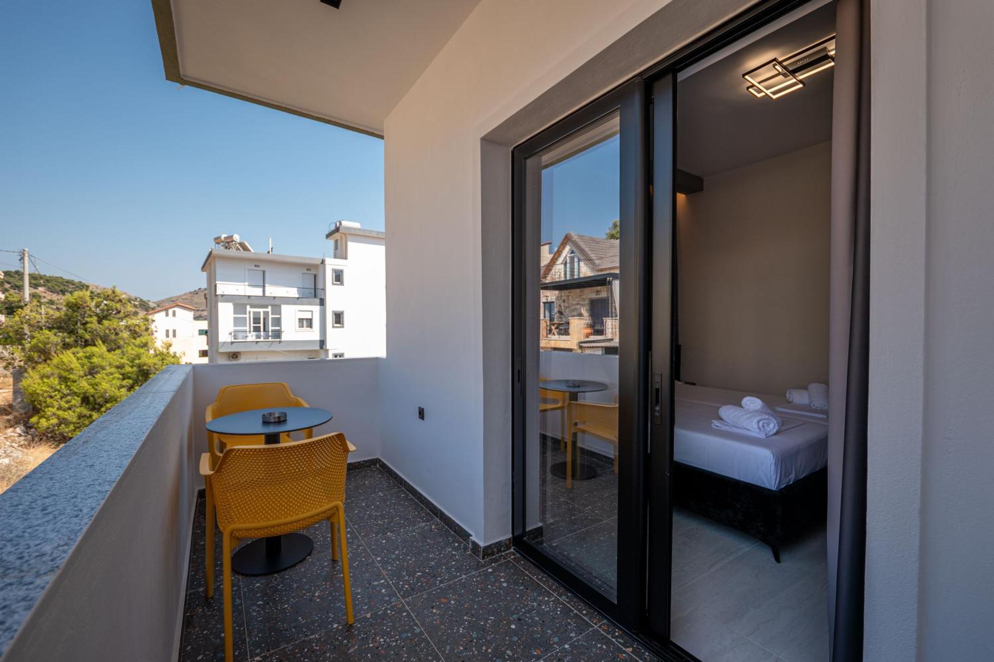 Euphoria Apartments Sarandë エクステリア 写真