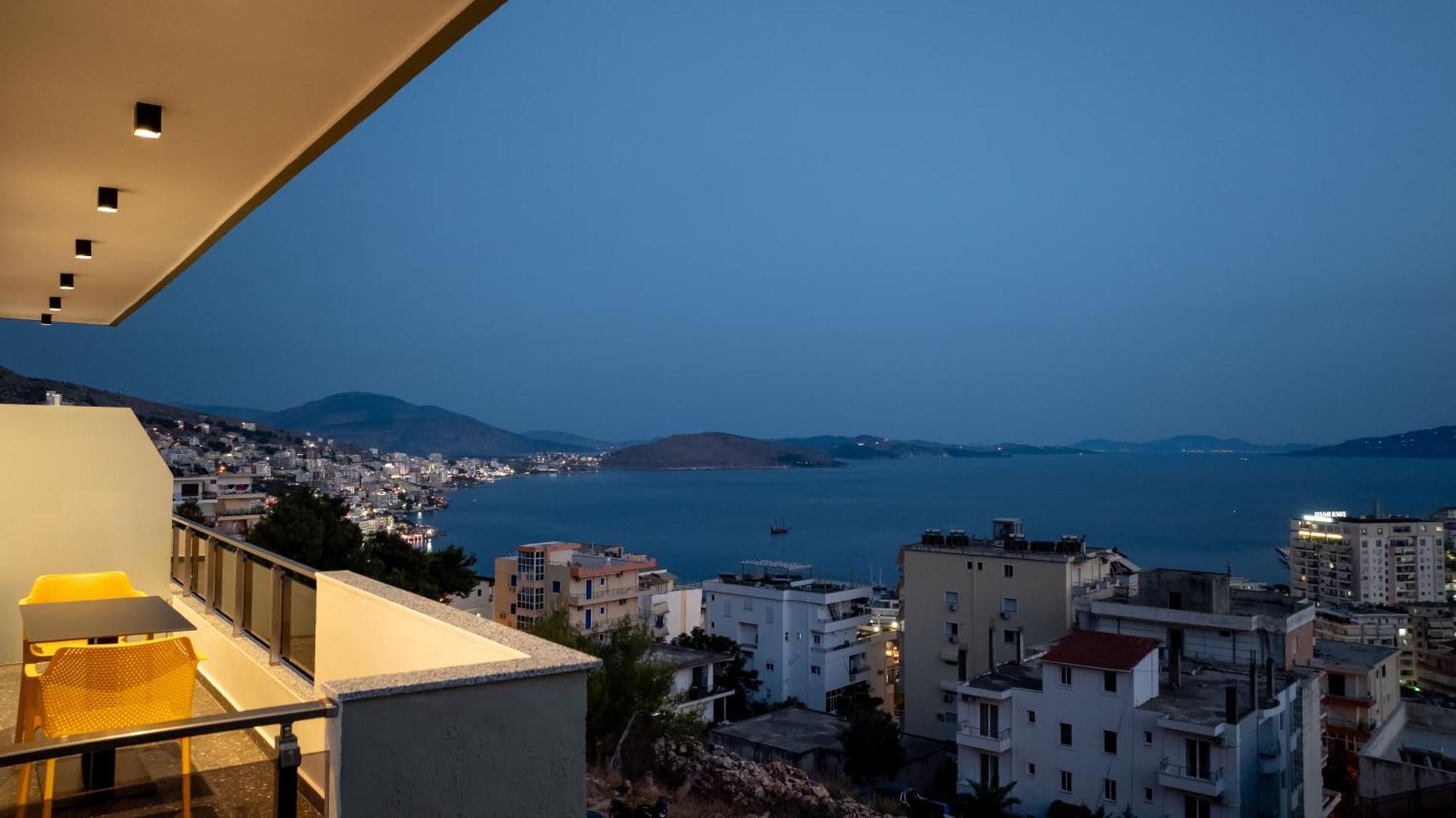 Euphoria Apartments Sarandë エクステリア 写真