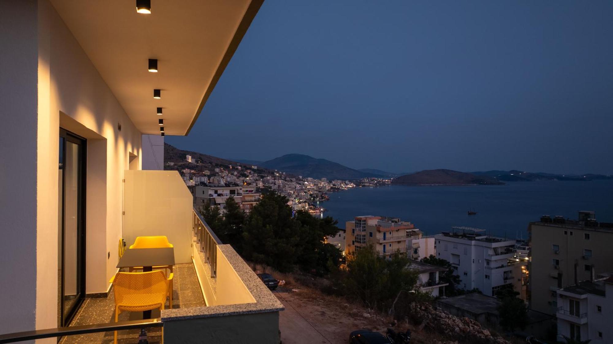 Euphoria Apartments Sarandë エクステリア 写真