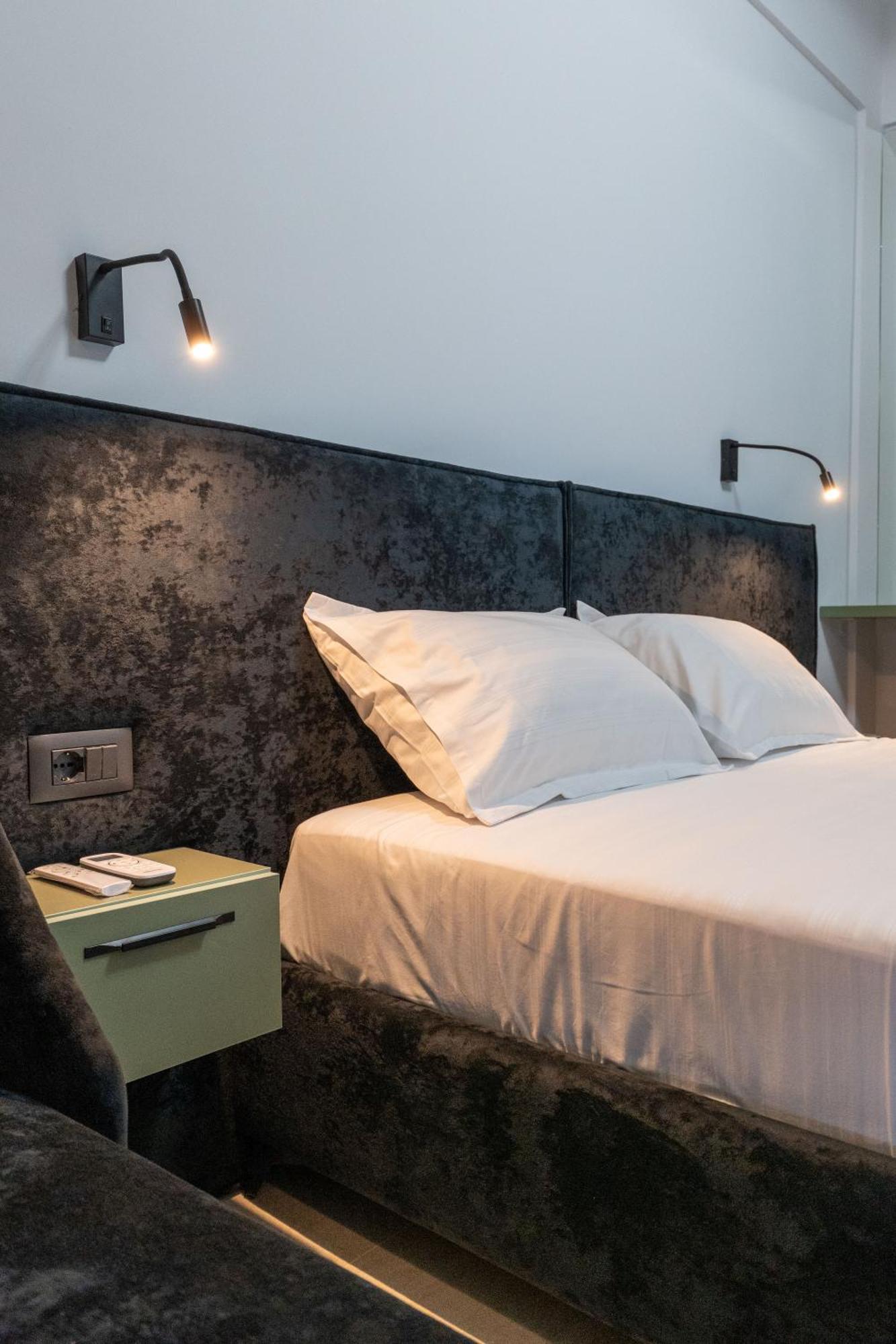 Euphoria Apartments Sarandë エクステリア 写真