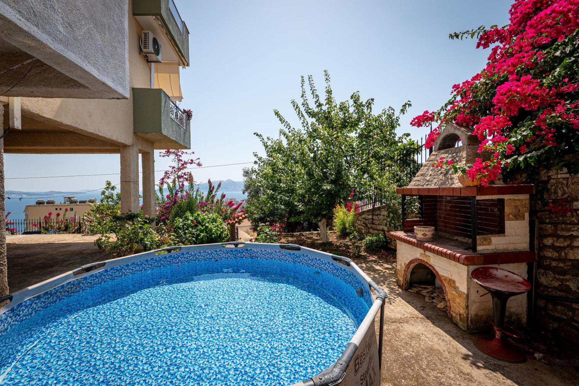 Euphoria Apartments Sarandë エクステリア 写真
