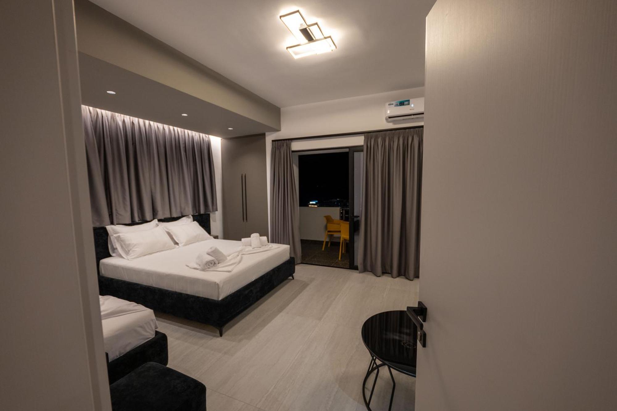 Euphoria Apartments Sarandë エクステリア 写真